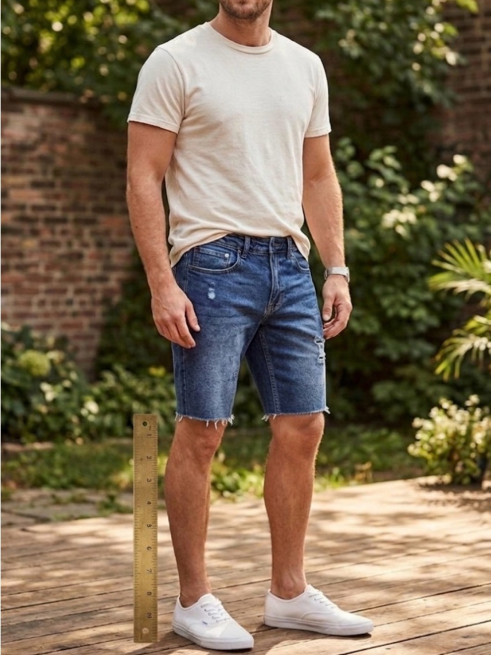AERO Slim Distressed Rigid Denim Cut-Off Shorts | Size 31